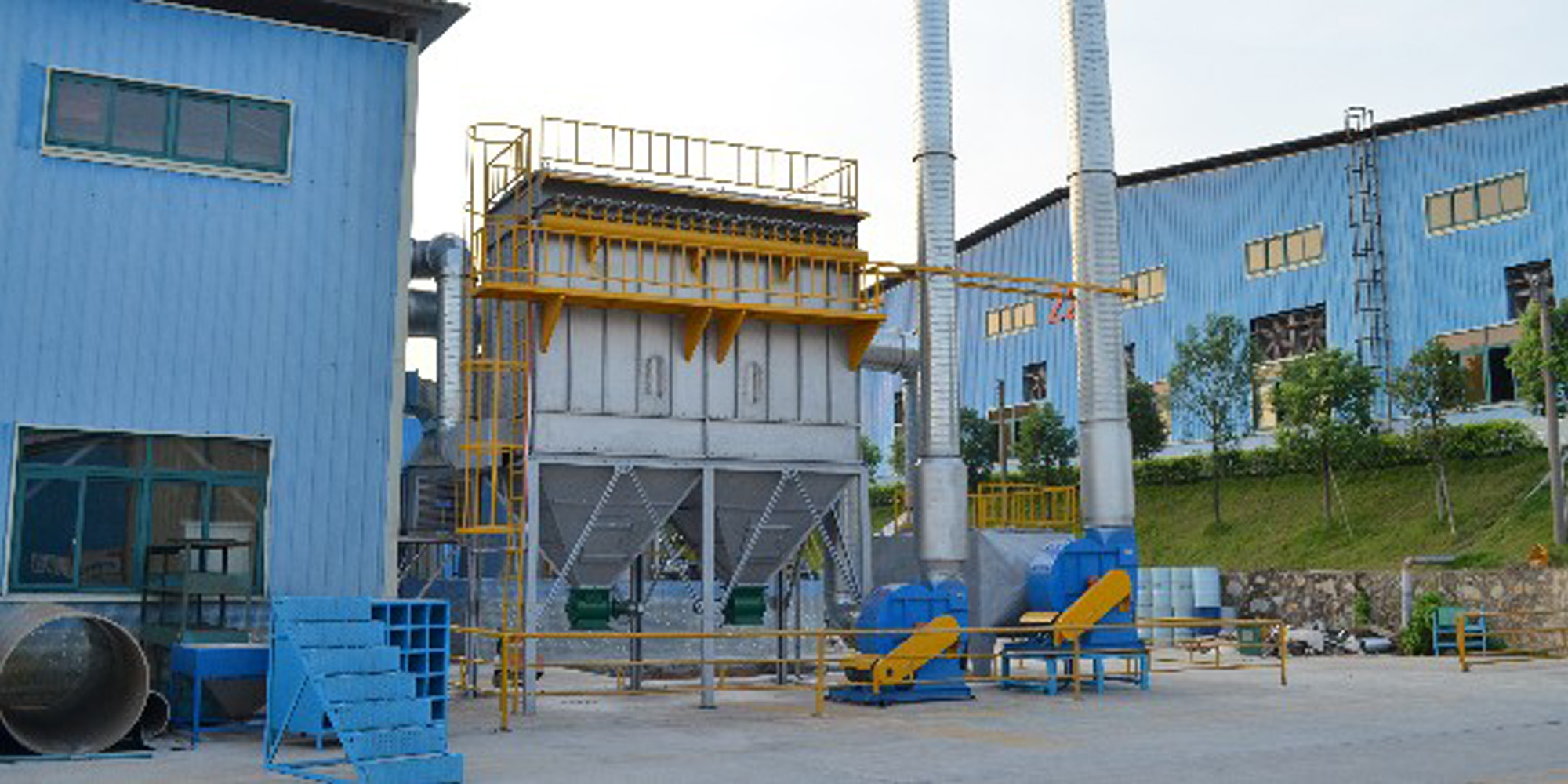 布袋除塵器 vs 電除塵器：核心區別與工廠選型指南